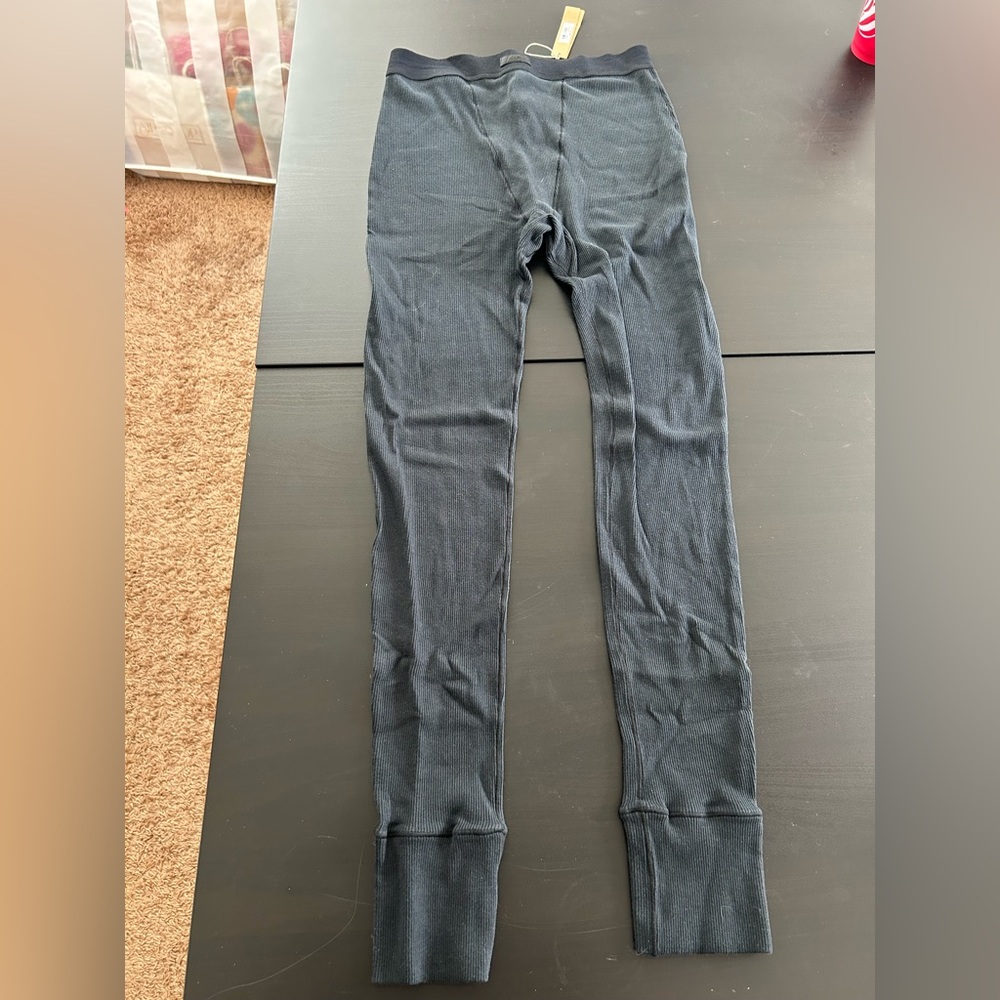 SKIMS black leggings